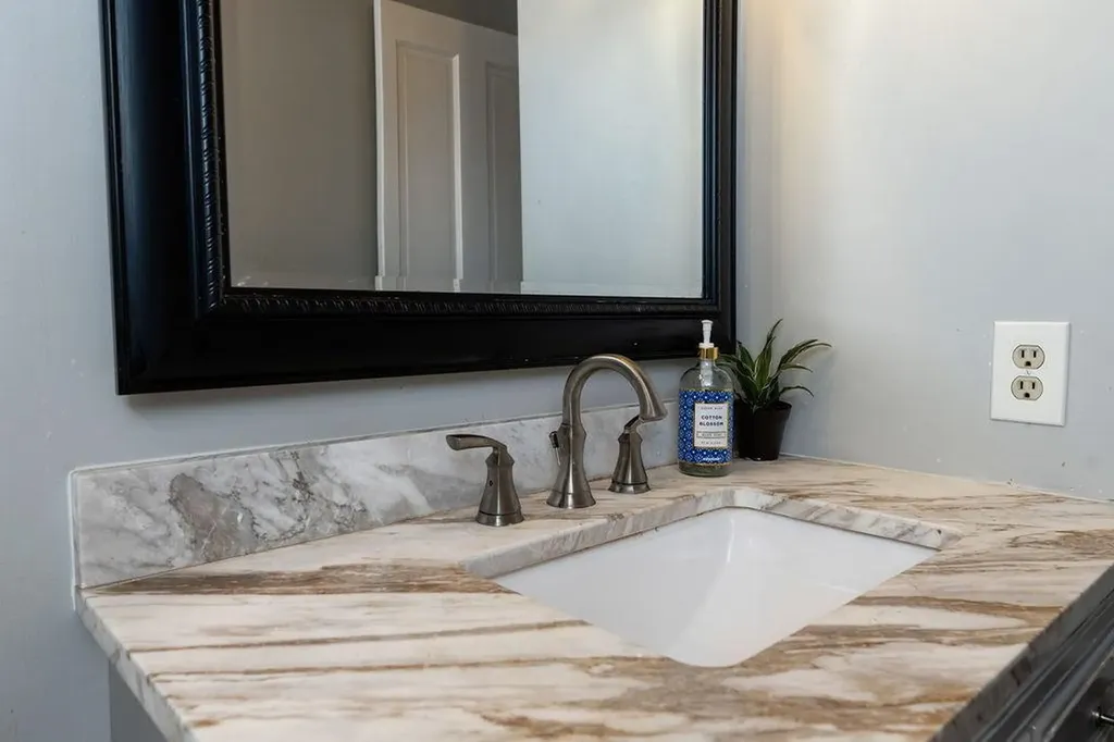 8787 Thorny Branch Road Bridgewater VA 22812