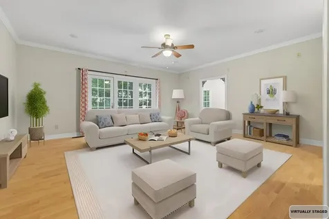 2205 Pearl Lane Harrisonburg VA 22801