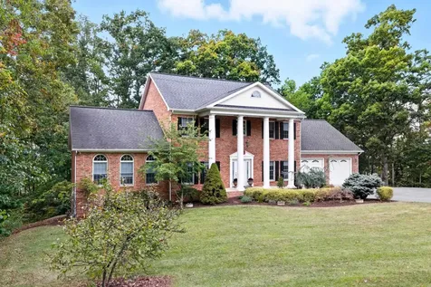 2205 Pearl Lane Harrisonburg VA 22801