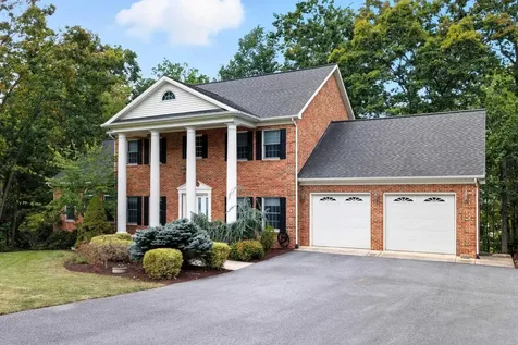 2205 Pearl Lane Harrisonburg VA 22801