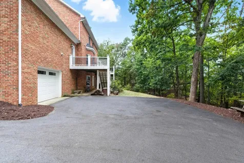2205 Pearl Lane Harrisonburg VA 22801