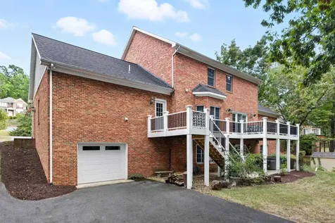 2205 Pearl Lane Harrisonburg VA 22801