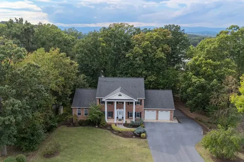 2205 Pearl Lane Harrisonburg VA 22801