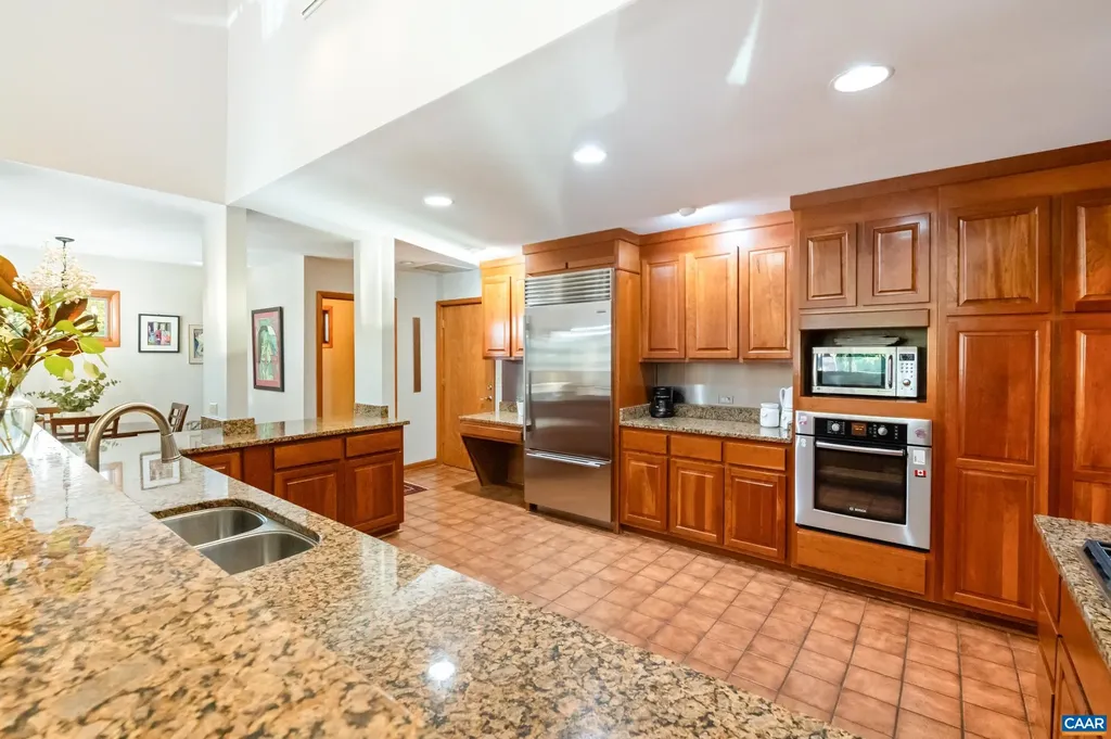 3869 Stony Point Road Keswick VA 22947