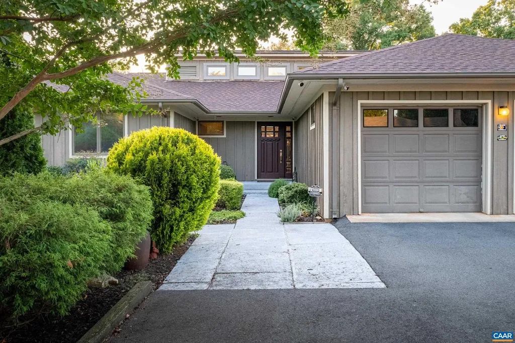 3869 Stony Point Road Keswick VA 22947