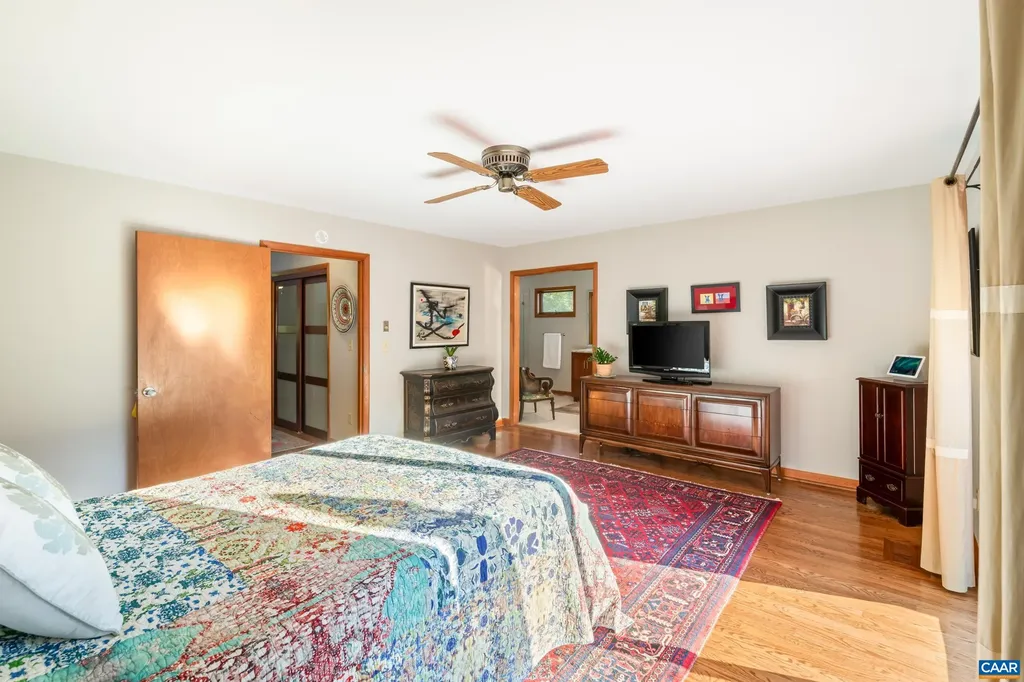 3869 Stony Point Road Keswick VA 22947