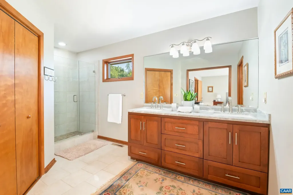 3869 Stony Point Road Keswick VA 22947