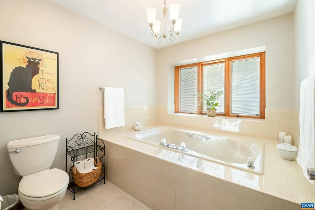 3869 Stony Point Road Keswick VA 22947