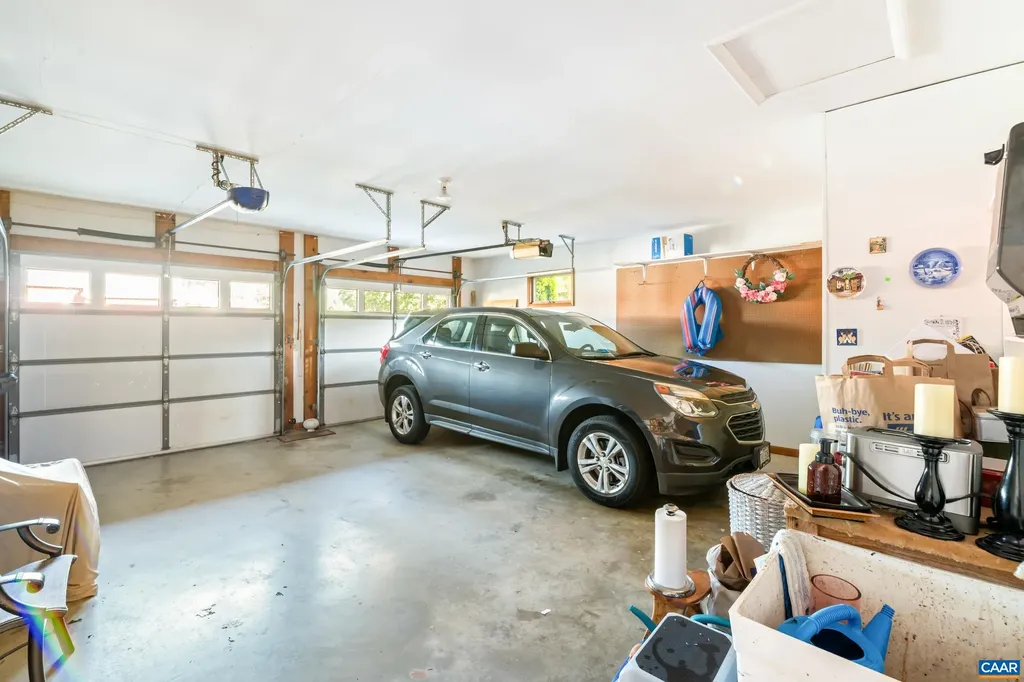 3869 Stony Point Road Keswick VA 22947