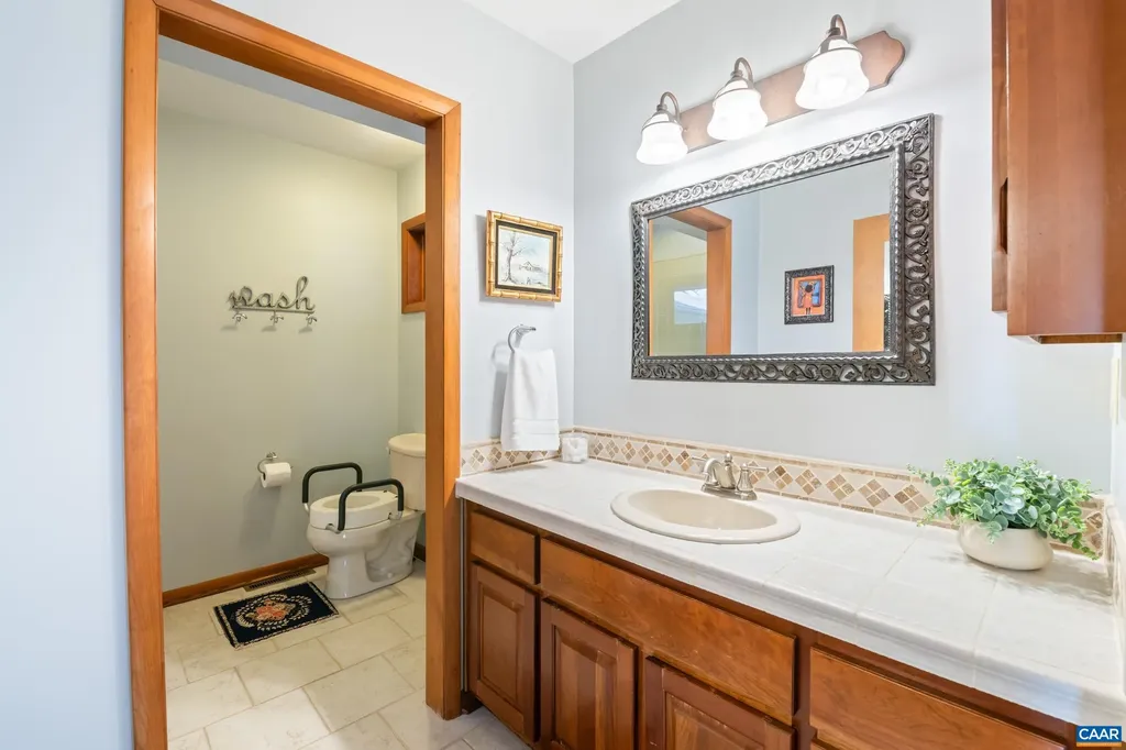 3869 Stony Point Road Keswick VA 22947