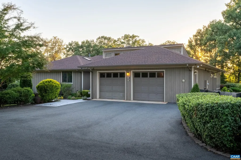 3869 Stony Point Road Keswick VA 22947