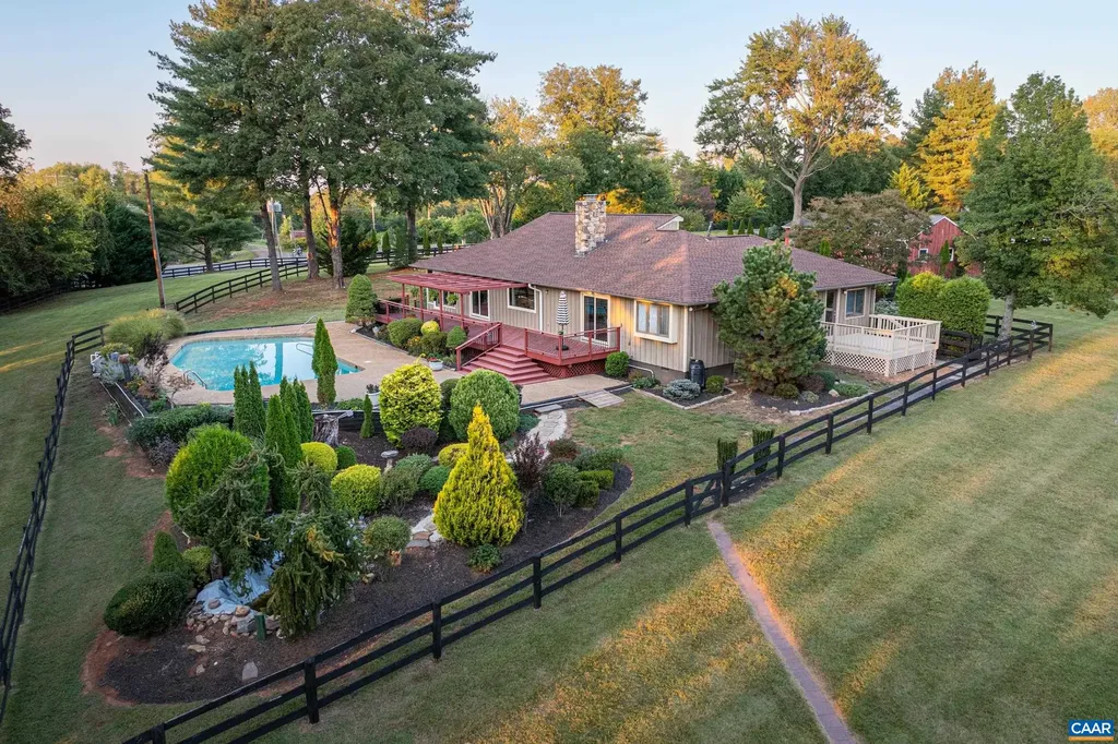 3869 Stony Point Road Keswick VA 22947