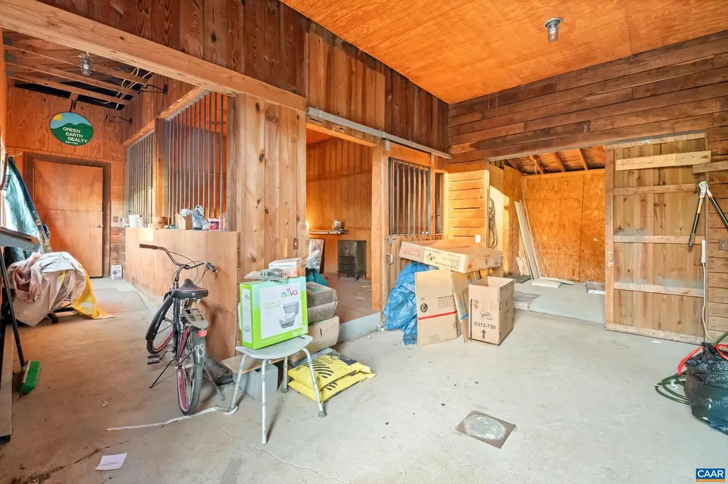 3869 Stony Point Road Keswick VA 22947