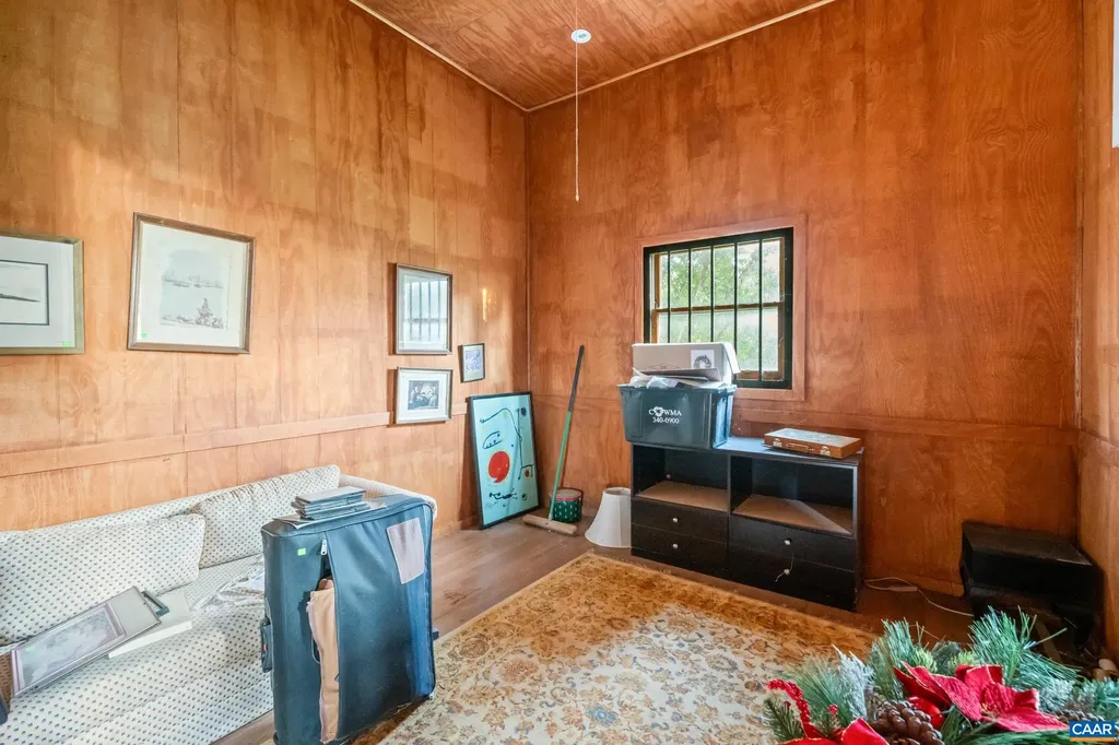 3869 Stony Point Road Keswick VA 22947