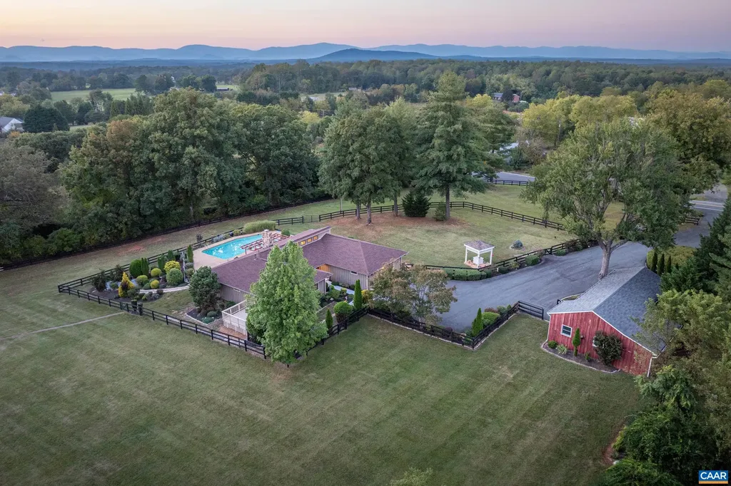 3869 Stony Point Road Keswick VA 22947