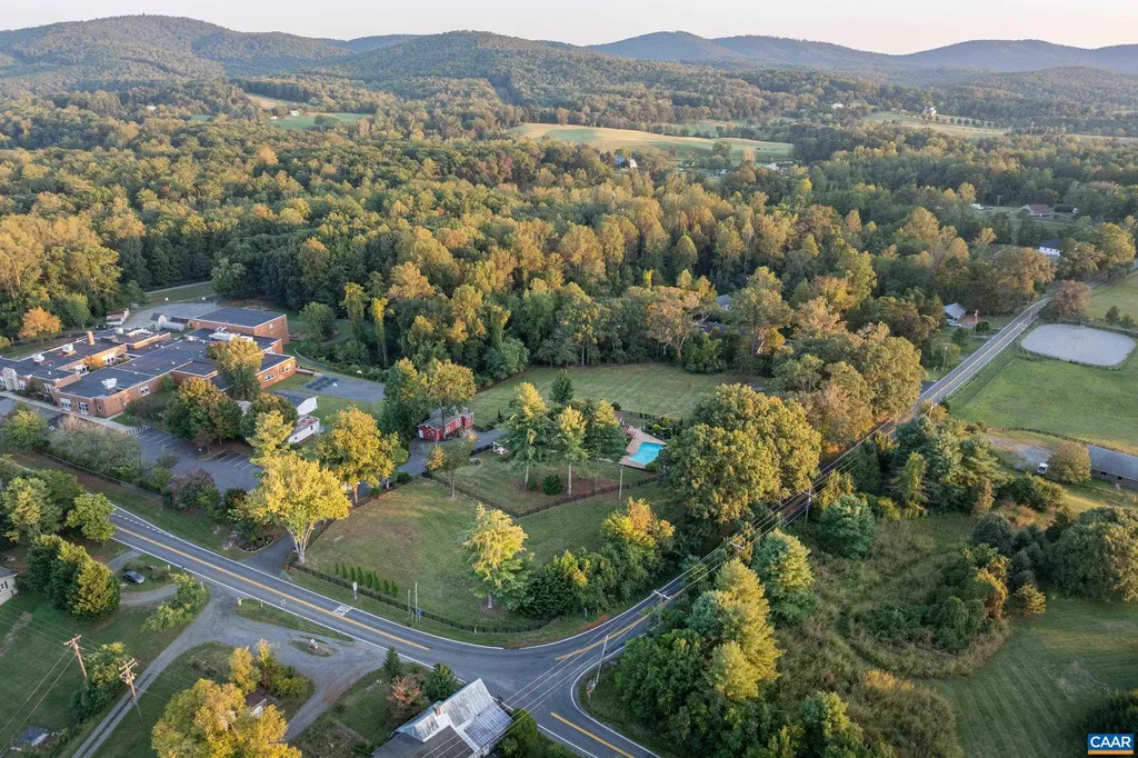 3869 Stony Point Road Keswick VA 22947