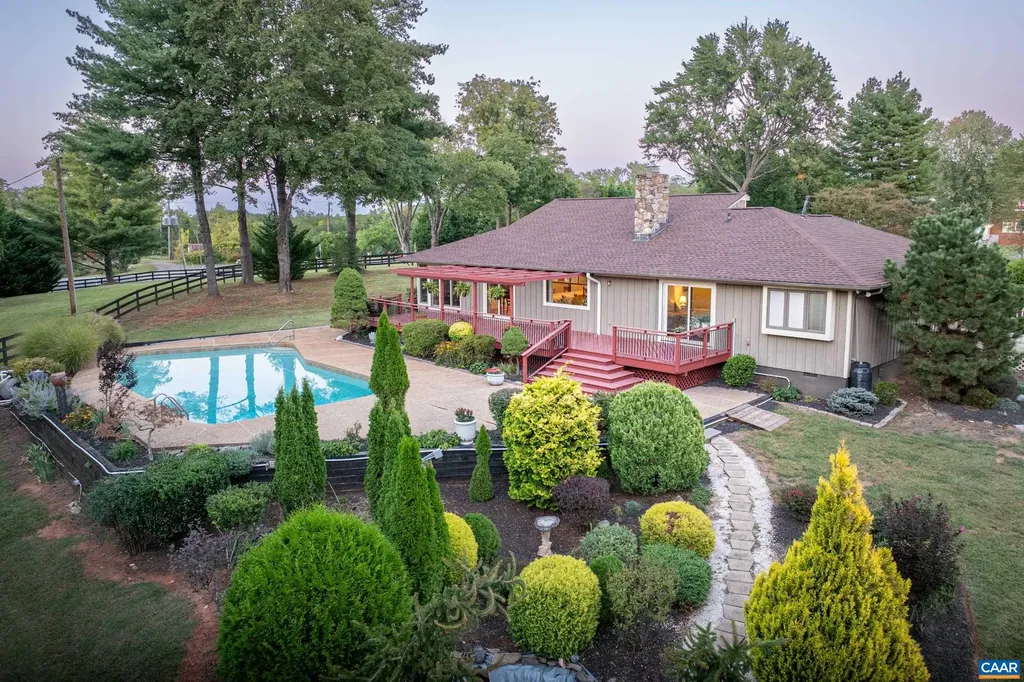 3869 Stony Point Road Keswick VA 22947