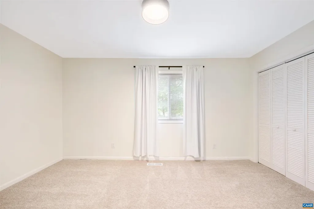 1552 Garden Court Charlottesville VA 22901
