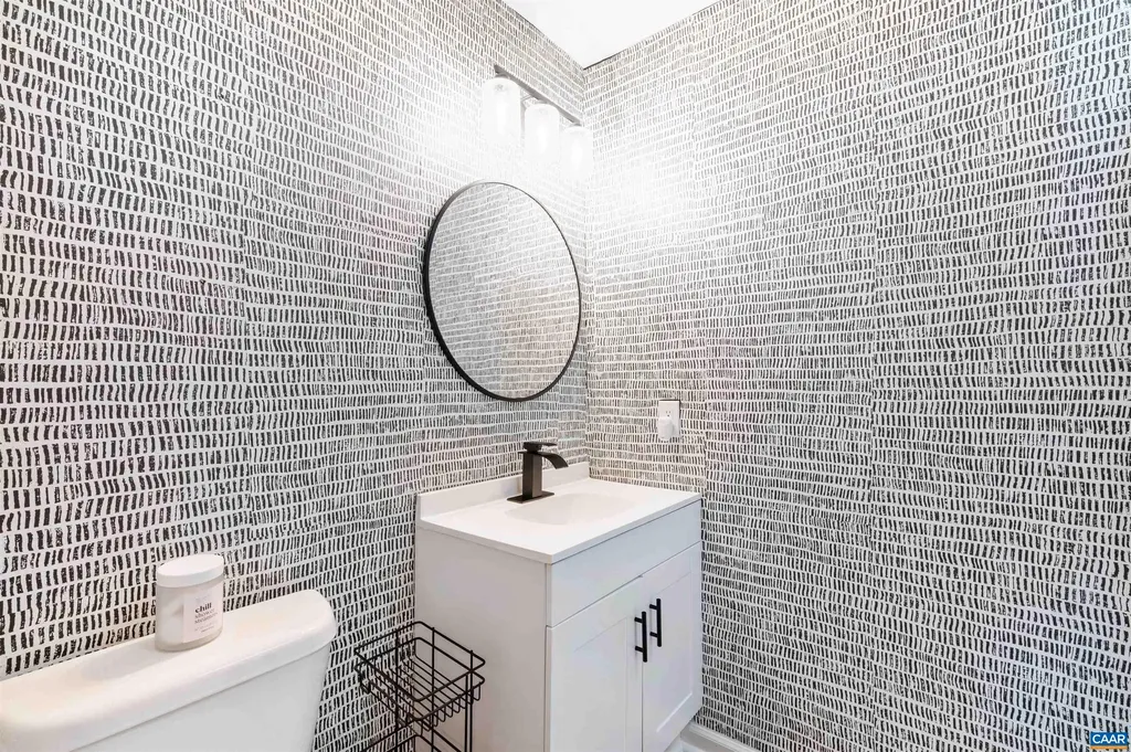 1552 Garden Court Charlottesville VA 22901