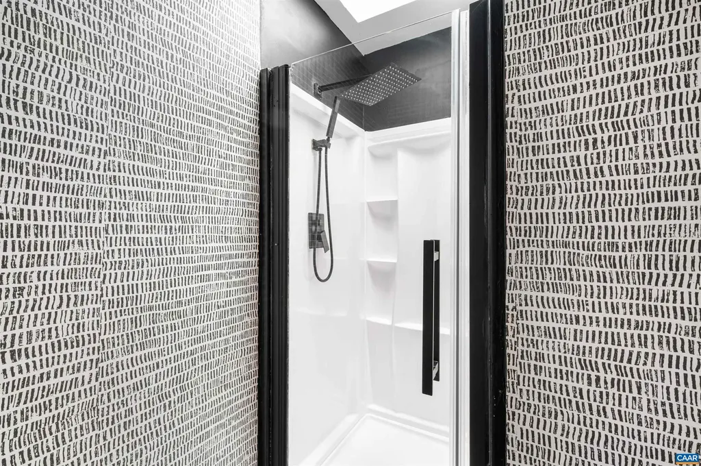 1552 Garden Court Charlottesville VA 22901