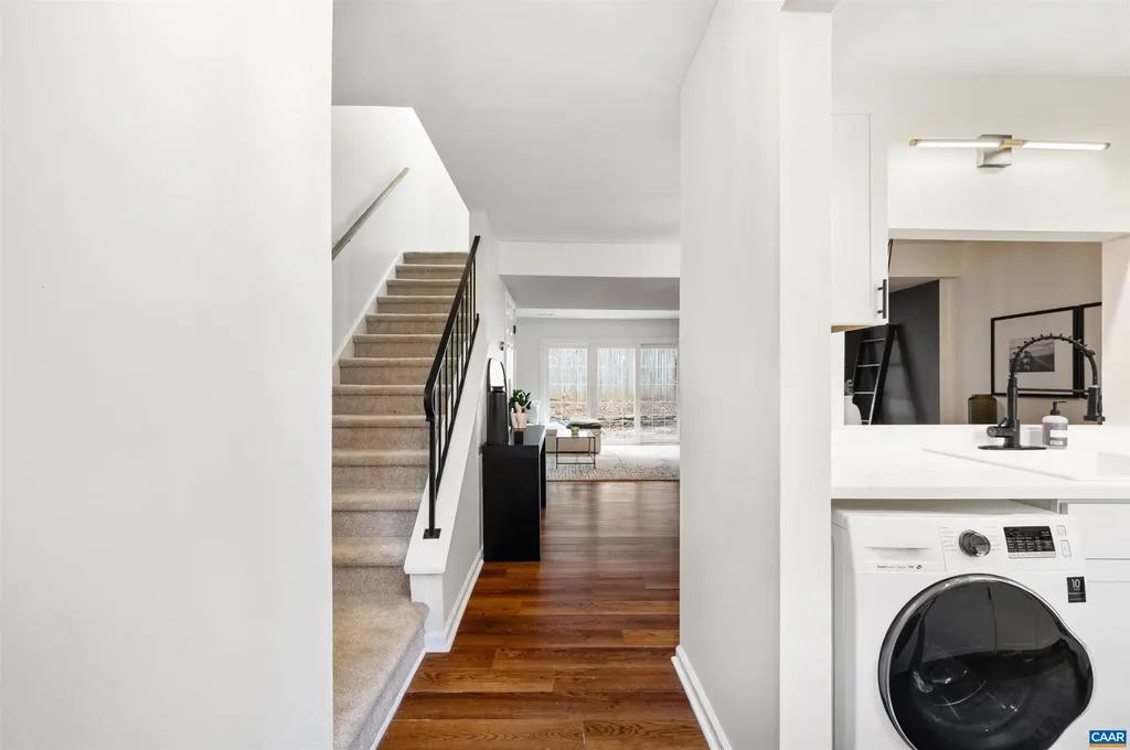1552 Garden Court Charlottesville VA 22901