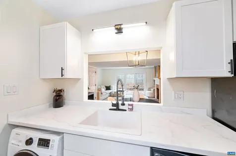 1552 Garden Court Charlottesville VA 22901