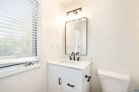 1552 Garden Court Charlottesville VA 22901