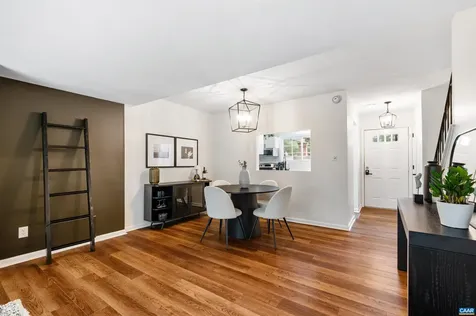1552 Garden Court Charlottesville VA 22901