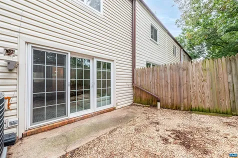 1552 Garden Court Charlottesville VA 22901