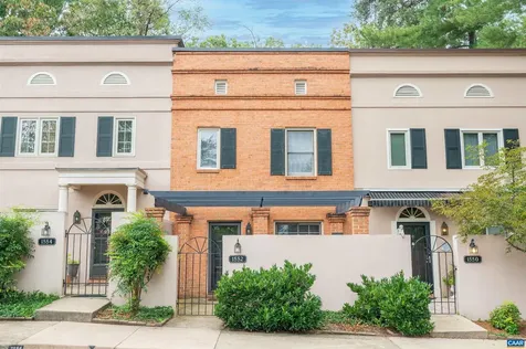 1552 Garden Court Charlottesville VA 22901