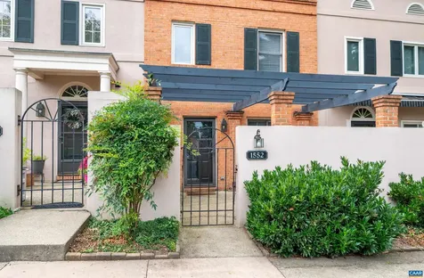1552 Garden Court Charlottesville VA 22901