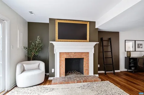 1552 Garden Court Charlottesville VA 22901