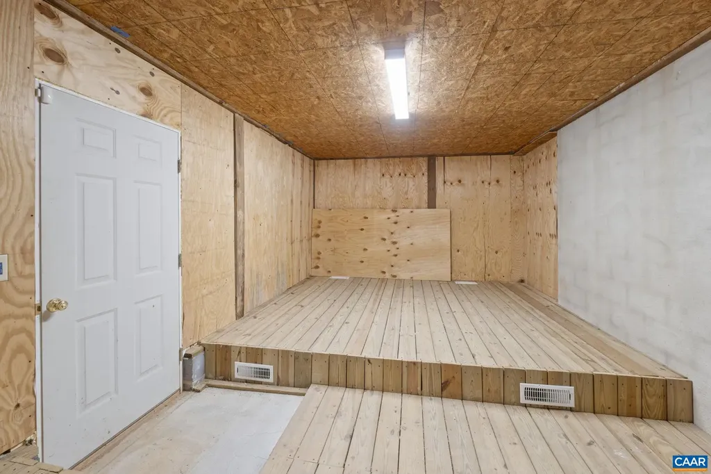 47 Holly Springs Drive Louisa VA 23093