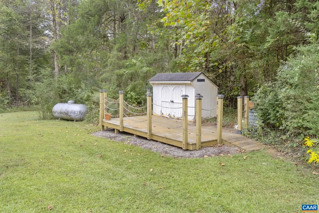 47 Holly Springs Drive Louisa VA 23093