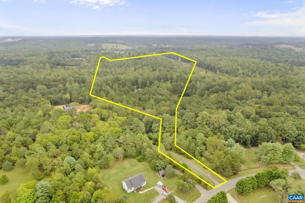 47 Holly Springs Drive Louisa VA 23093