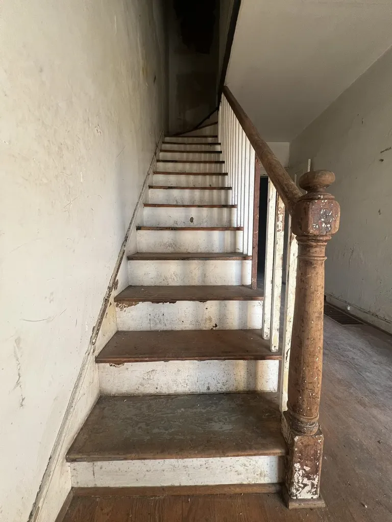 1105 Johnson W Staunton VA 24401