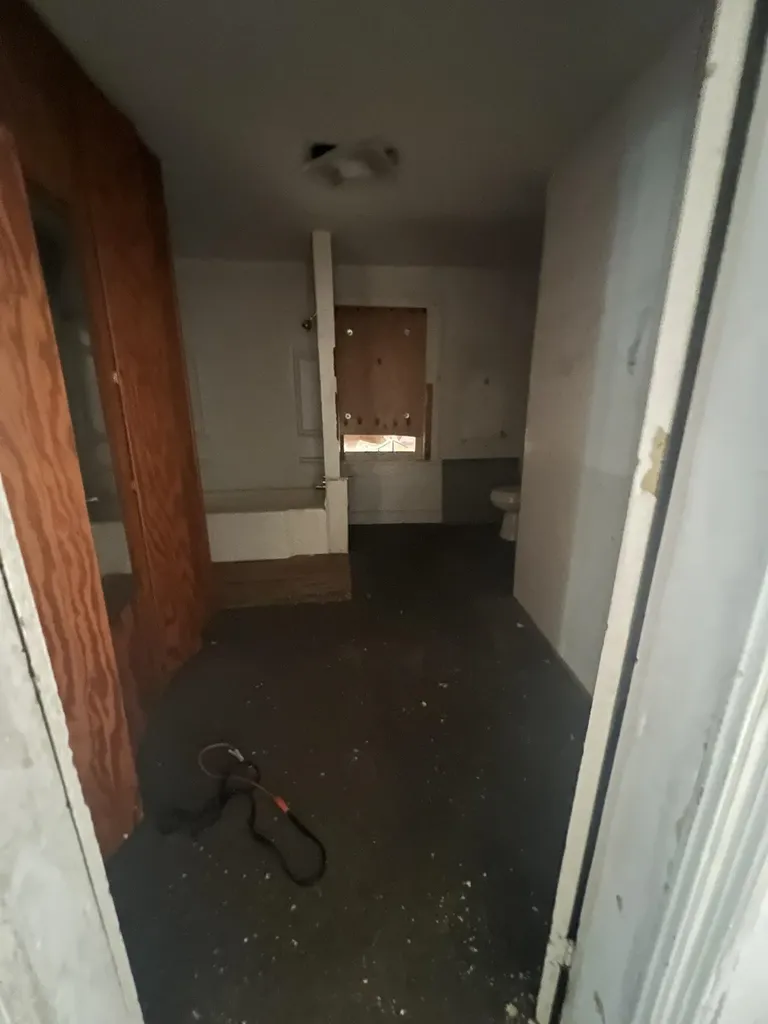 1105 Johnson W Staunton VA 24401