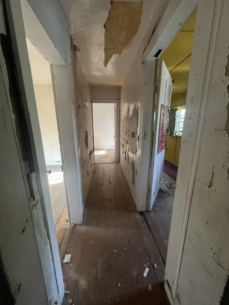 1105 Johnson W Staunton VA 24401