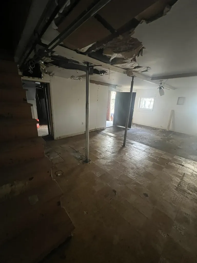 1105 Johnson W Staunton VA 24401