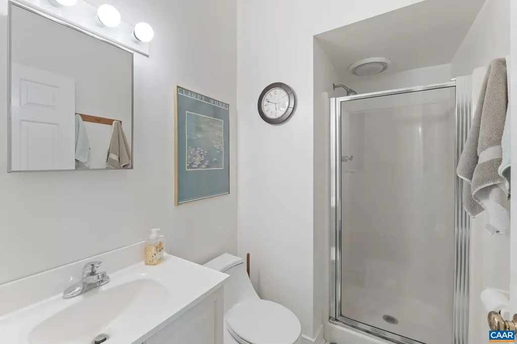 12534 Howardsville Road Howardsville VA 24562