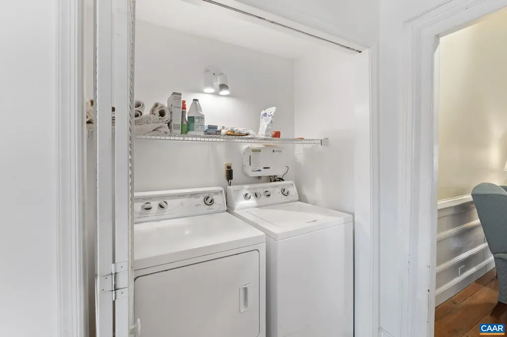 12534 Howardsville Road Howardsville VA 24562