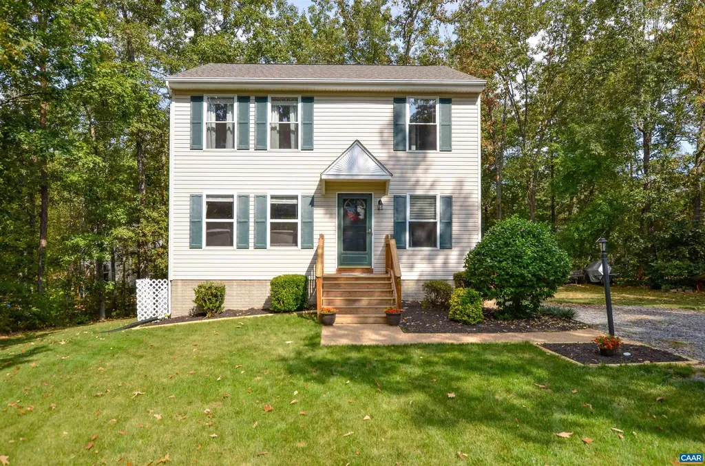 6 Begum Road Palmyra VA 22963