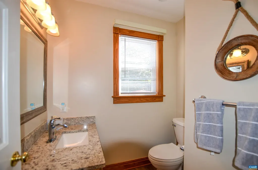 6 Begum Road Palmyra VA 22963