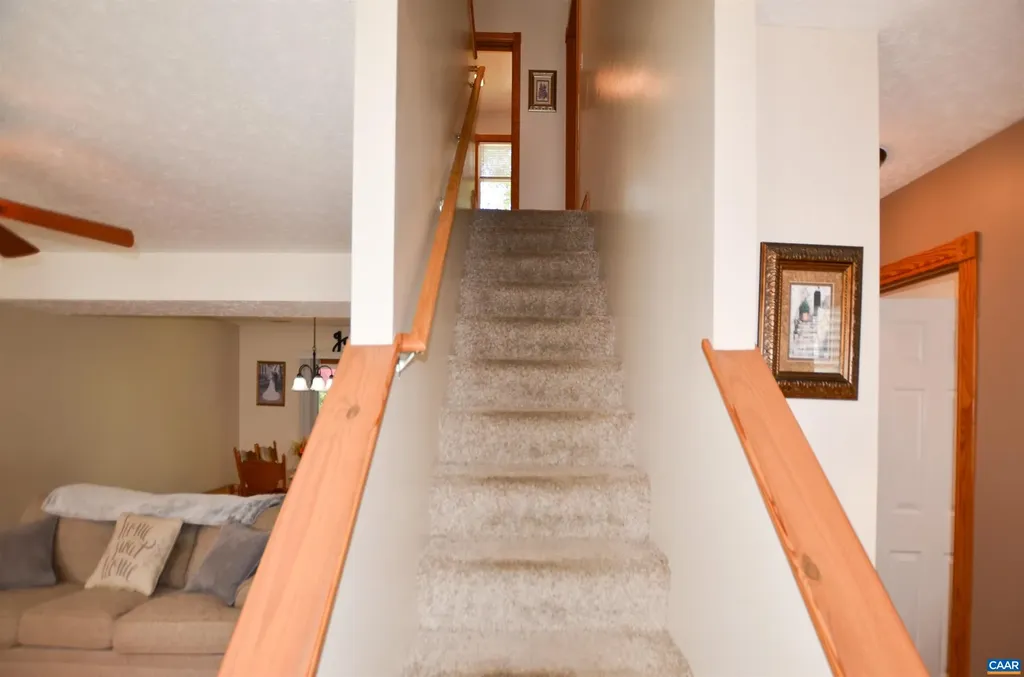 6 Begum Road Palmyra VA 22963