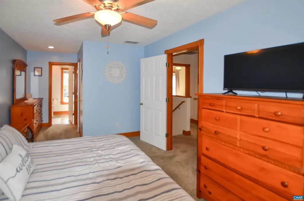 6 Begum Road Palmyra VA 22963