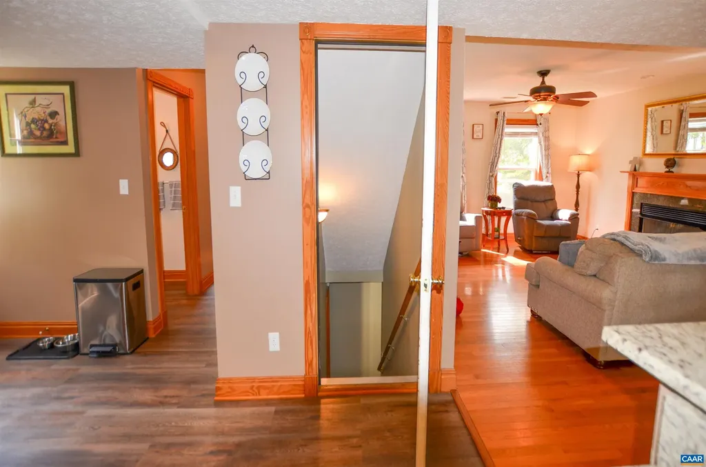 6 Begum Road Palmyra VA 22963