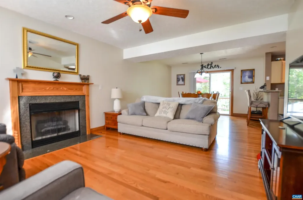 6 Begum Road Palmyra VA 22963