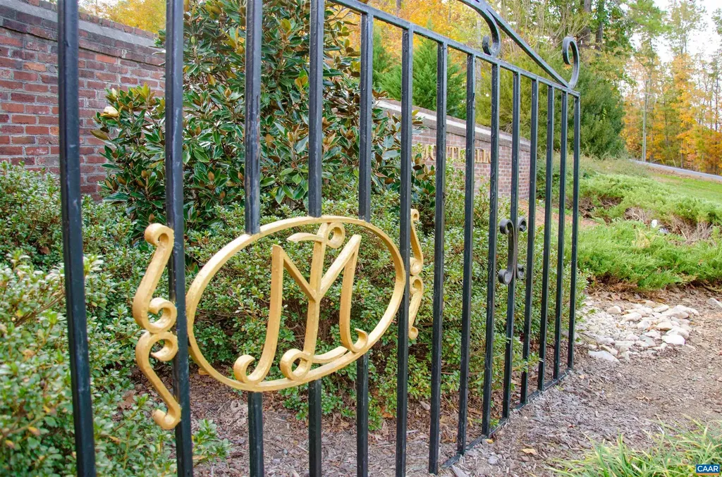 6 Begum Road Palmyra VA 22963