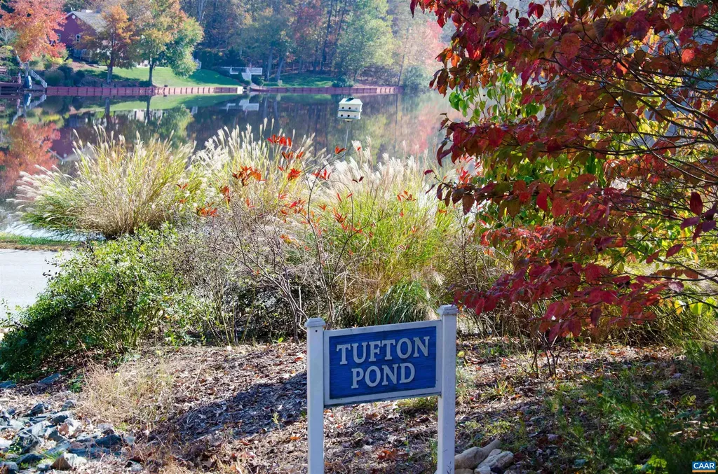 6 Begum Road Palmyra VA 22963