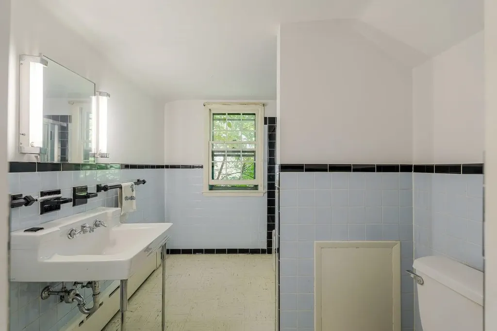 527 Crestover Drive Broadway VA 22815